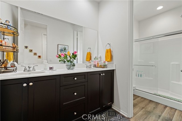 5025 W Avenue J6, Lancaster CA: https://media.crmls.org/medias/6dc0e9ff-7ddc-46bc-83de-a2b9110e5c81.jpg