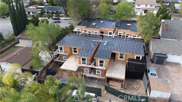 Detail Gallery Image 4 of 13 For 11348 Reseda a,  Porter Ranch,  CA 91326 - 3 Beds | 3 Baths