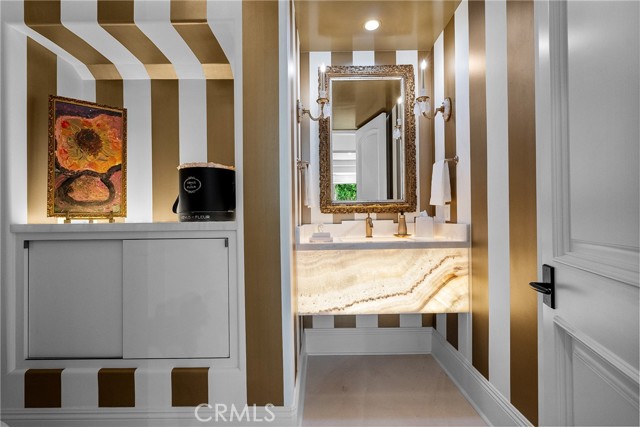 23477 Park Colombo, Calabasas CA: https://media.crmls.org/medias/6dc1e2ad-c883-43a5-86b0-d8a0cac76646.jpg