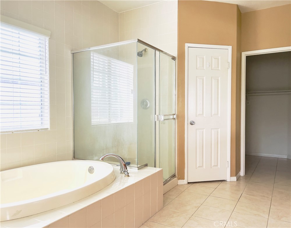 MLS #OC25252647 image #18