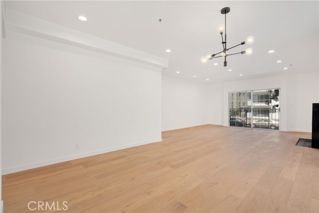 1871 Greenfield Avenue, Los Angeles CA: https://media.crmls.org/medias/6dc2536c-171e-4767-b28a-750409aa3dcb.jpg