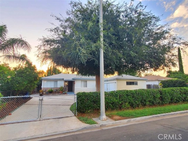 Detail Gallery Image 2 of 36 For 10645 Wolfe Ave, Riverside,  CA 92505 - 3 Beds | 1 Baths