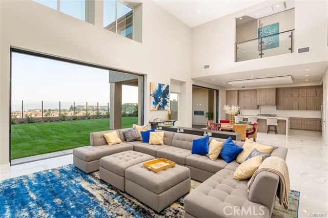 11527 N Darcy, Porter Ranch CA: https://media.crmls.org/medias/6dc2e78e-601a-42e2-9cd3-703f11dcac43.jpg