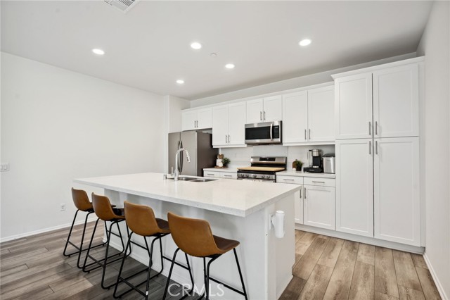 Detail Gallery Image 11 of 45 For 148 Camden Ct, Perris,  CA 92571 - 3 Beds | 2/1 Baths