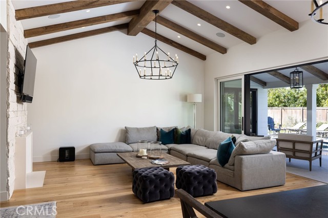 Detail Gallery Image 8 of 38 For 1 San Martin Way, Corona Del Mar,  CA 92625 - 4 Beds | 2/1 Baths