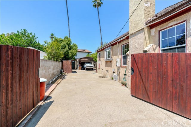 Detail Gallery Image 28 of 33 For 2707 Windsor Ave, Altadena,  CA 91001 - 2 Beds | 2 Baths