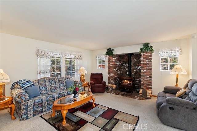 Detail Gallery Image 7 of 32 For 1165 Monte Vista, Big Bear City,  CA 92314 - 3 Beds | 2 Baths