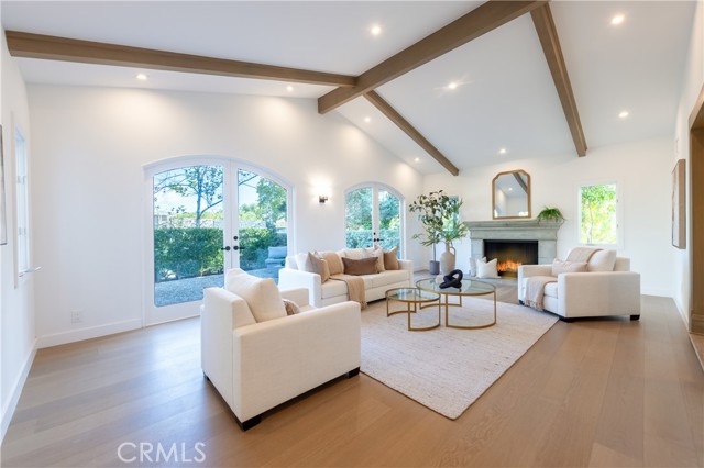 Detail Gallery Image 6 of 45 For 17153 Adlon Rd, Encino,  CA 91436 - 5 Beds | 5/1 Baths