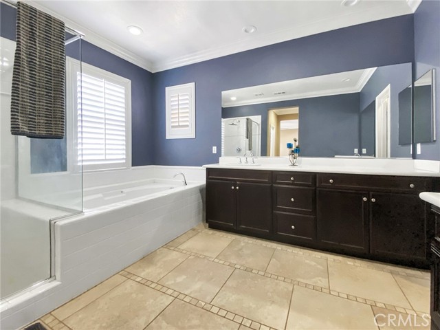 3318 Ridge Park Court, Long Beach CA: https://media.crmls.org/medias/6dc5c42b-f577-4775-b782-570f16542113.jpg