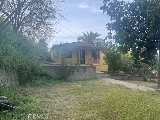 Detail Gallery Image 2 of 6 For 3716 Flora Ave, Los Angeles,  CA 90031 - – Beds | – Baths