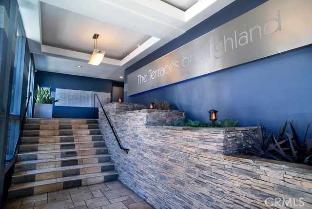 Detail Gallery Image 18 of 19 For 1940 N Highland, Los Angeles,  CA 90068 - 2 Beds | 2 Baths