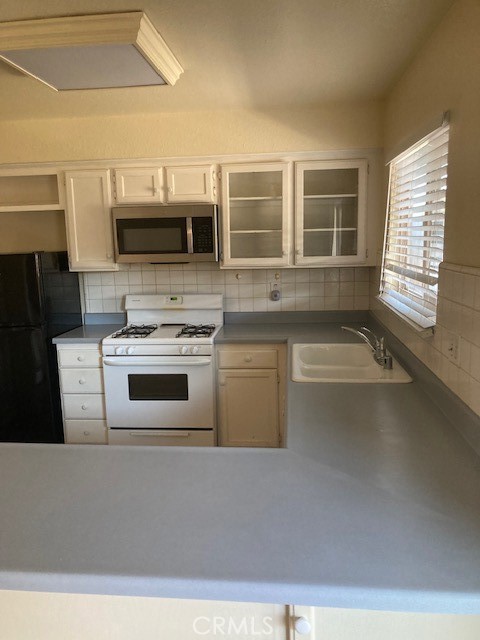 168 Tamarisk Street, Redlands CA: https://media.crmls.org/medias/6dc61a39-5a4f-4429-9e95-9c3a64074e86.jpg