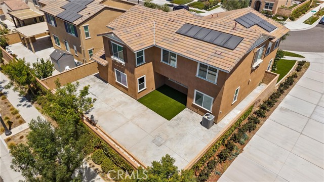 4132 S Canal Way, Ontario CA: https://media.crmls.org/medias/6dc637e4-b91e-44bb-828f-534ece65f371.jpg