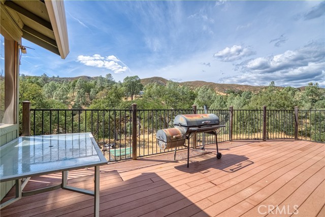 Detail Gallery Image 31 of 51 For 3409 Wolf Creek Rd, Clearlake Oaks,  CA 95423 - 3 Beds | 3 Baths