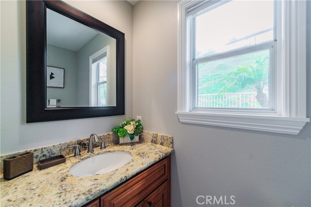 56 Egret Lane, Aliso Viejo CA: https://media.crmls.org/medias/6dc7879b-155c-437d-8c22-24405889e357.jpg