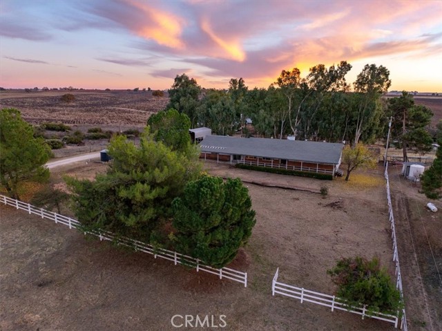 Detail Gallery Image 8 of 59 For 6935 Chardonnay Rd, Paso Robles,  CA 93446 - 4 Beds | 3 Baths