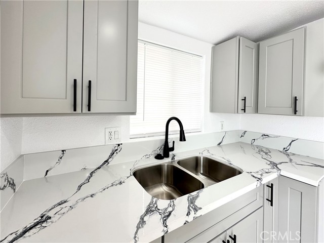 16018 Nordhoff Street, North Hills CA: https://media.crmls.org/medias/6dcb2ded-4028-44aa-84ea-ca427726129f.jpg