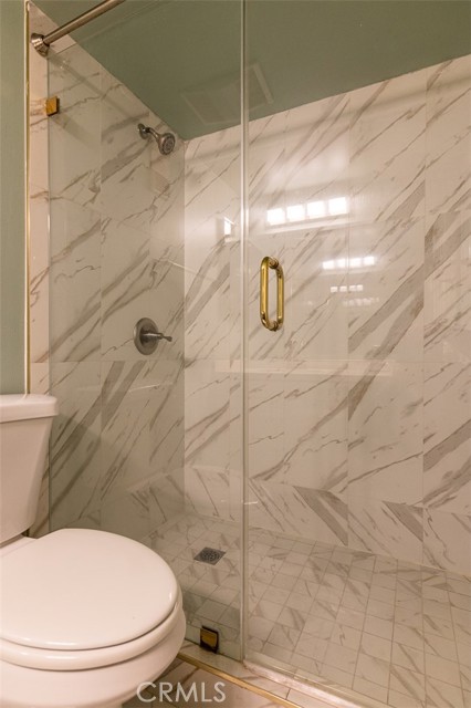 Detail Gallery Image 21 of 39 For 343 Pioneer Dr #602,  Glendale,  CA 91203 - 2 Beds | 2 Baths