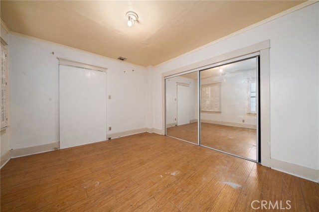 1412 S Victoria Avenue, Los Angeles CA: https://media.crmls.org/medias/6dcbd88e-ffe0-4a8f-8e0b-ce36e422b6c1.jpg