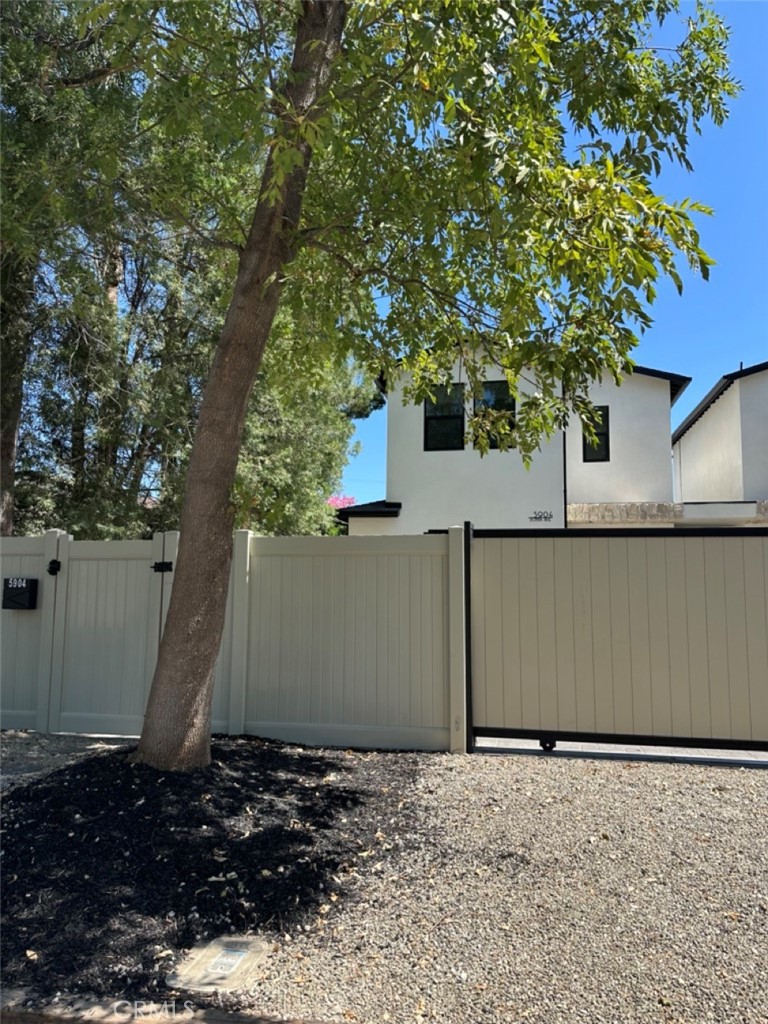 5904 Donna Avenue