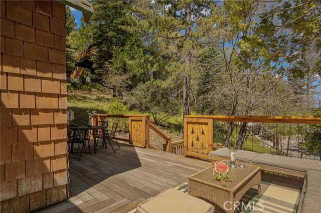 Detail Gallery Image 31 of 35 For 300 Hillside Rd, Lake Arrowhead,  CA 92352 - 3 Beds | 2 Baths