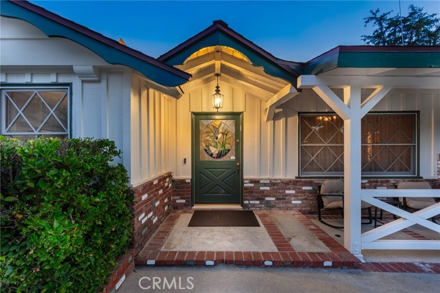 Detail Gallery Image 3 of 36 For 17040 Community St, –,  CA 91325 - 4 Beds | 3 Baths