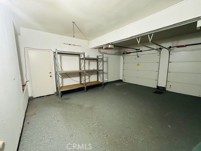 https://media.crmls.org/medias/6dcc3848-6d93-40eb-8dcf-a059dbe0fc9a.jpg?preset=X-Large