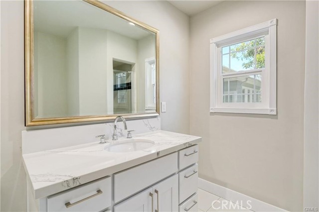 Detail Gallery Image 25 of 34 For 618 S Chapman Woods Rd, Pasadena,  CA 91107 - 3 Beds | 3/1 Baths