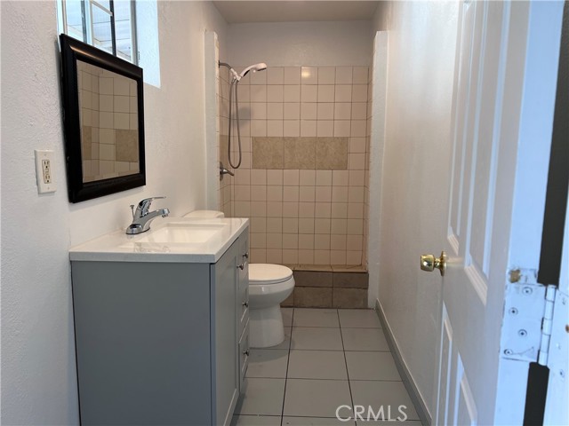 1222 E 103rd Street, Los Angeles CA: https://media.crmls.org/medias/6dcd32c5-cef2-442e-b4c7-fc445525b064.jpg