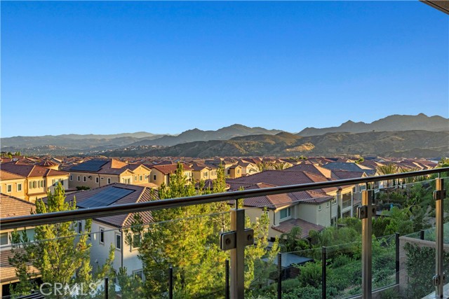 Detail Gallery Image 18 of 53 For 20526 W Deer Grass Ct, Porter Ranch,  CA 91326 - 5 Beds | 5/1 Baths