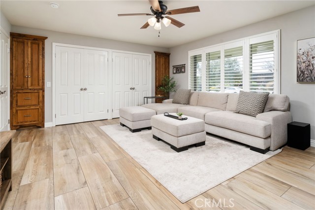 Detail Gallery Image 18 of 39 For 1098 W 25th Street, Upland,  CA 91784 - 4 Beds | 3 Baths