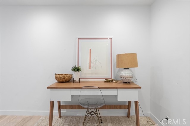 Detail Gallery Image 32 of 36 For 4444 Canoga Ave, Woodland Hills,  CA 91364 - 4 Beds | 4 Baths