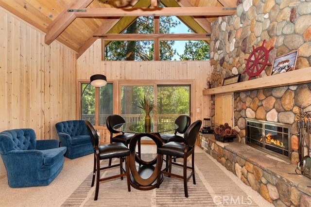 Detail Gallery Image 8 of 45 For 641 Golf Course Rd, Lake Arrowhead,  CA 92352 - 4 Beds | 3 Baths