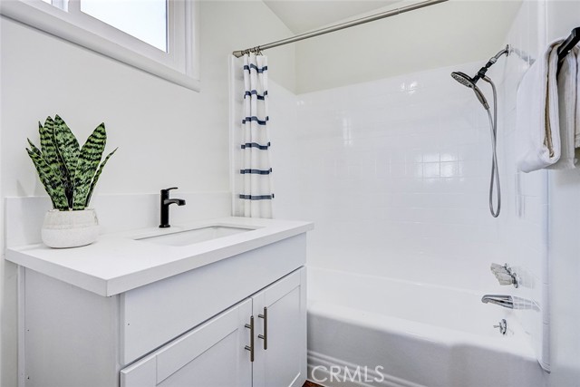 426 S Broadway, Redondo Beach CA: https://media.crmls.org/medias/6dcf171a-2912-48c1-8da4-33864aaf1a8b.jpg