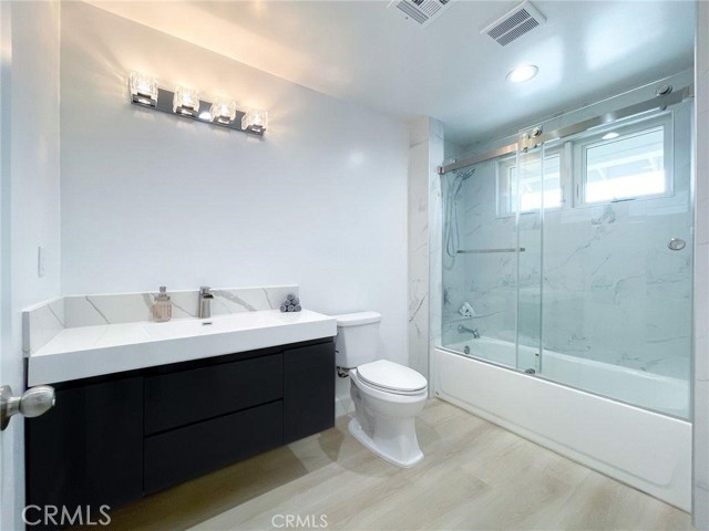 Detail Gallery Image 17 of 34 For 205 S Avenue 59, Los Angeles,  CA 90042 - 3 Beds | 3/1 Baths