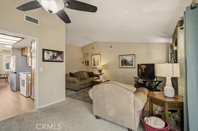 Detail Gallery Image 16 of 47 For 281 Jessica, Lake Elsinore,  CA 92530 - 3 Beds | 2 Baths