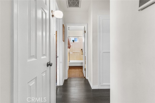 Detail Gallery Image 23 of 34 For 1817 N Hollywood, Burbank,  CA 91505 - 2 Beds | 1 Baths