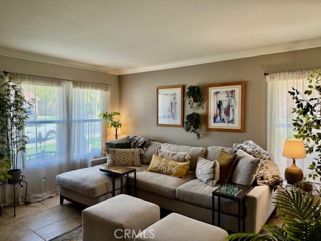 Detail Gallery Image 3 of 27 For 14921 Pete Dye St, Moreno Valley,  CA 92555 - 3 Beds | 2/1 Baths