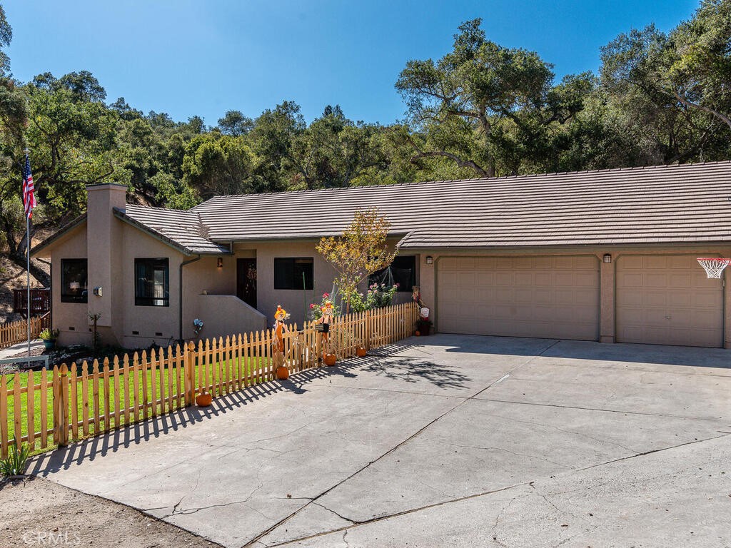 5450 Pescado Court, Atascadero, CA 93422