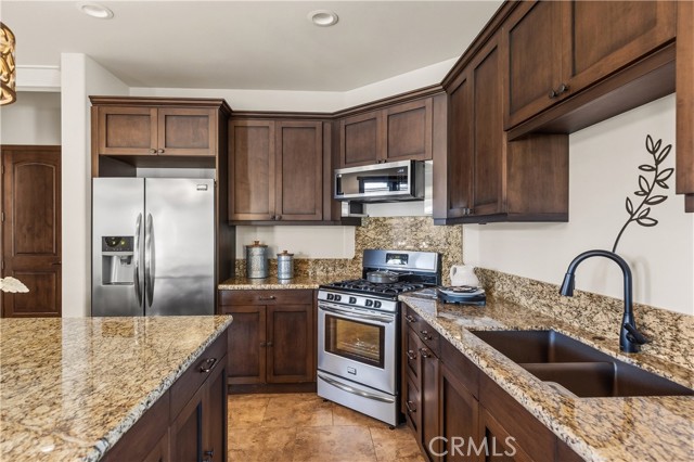 Detail Gallery Image 36 of 72 For 41570 Avenida Bordeaux, Temecula,  CA 92592 - 6 Beds | 4/1 Baths