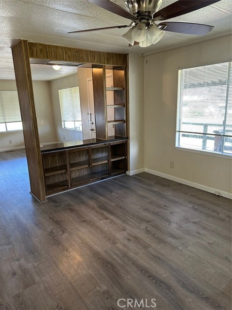 Detail Gallery Image 7 of 20 For 13925 Walnut, Clearlake Oaks,  CA 95423 - 2 Beds | 2 Baths