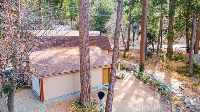 Detail Gallery Image 8 of 29 For 40300 Valley of the Falls Dr, Forest Falls,  CA 92339 - 3 Beds | 2 Baths