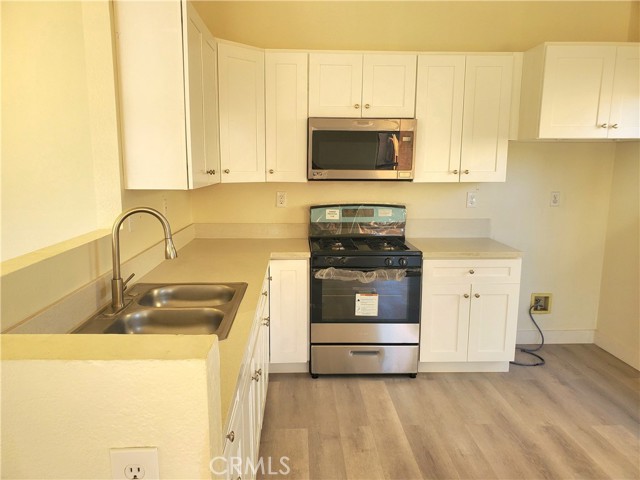 10695 Plainfield Street, Adelanto, California 92301, 4 Bedrooms Bedrooms, ,2 BathroomsBathrooms,Single Family Residence,For Sale,Plainfield,DW25052692