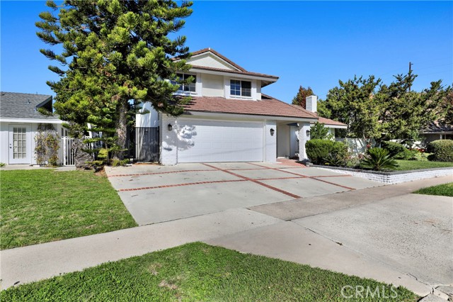 Detail Gallery Image 2 of 25 For 23561 Duryea Dr, Lake Forest,  CA 92630 - 5 Beds | 3 Baths