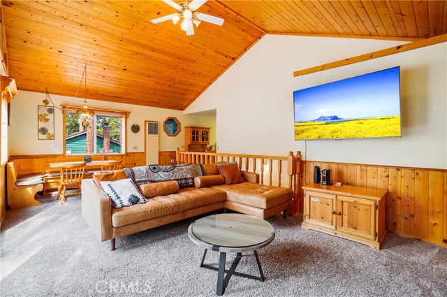 Detail Gallery Image 3 of 48 For 758 Jeffries Rd, Big Bear Lake,  CA 92315 - 3 Beds | 2 Baths