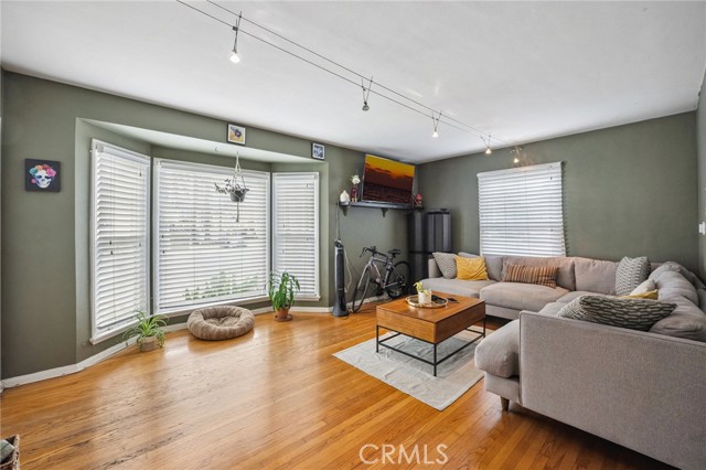 Detail Gallery Image 5 of 24 For 102 Lime Ave #1,  Long Beach,  CA 90802 - 1 Beds | 1 Baths