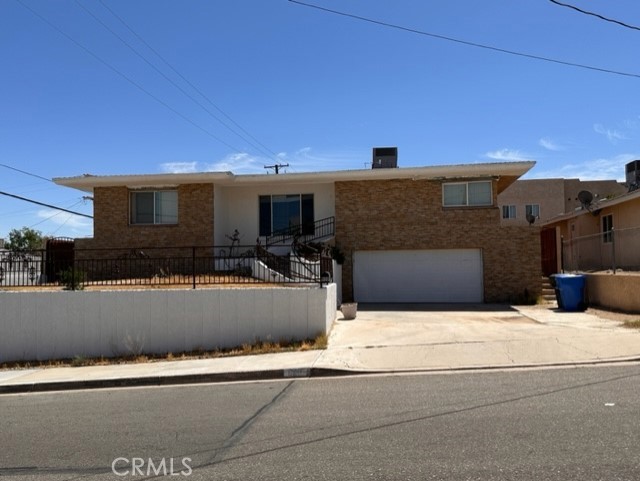 909 S 2nd Avenue, Barstow, CA 92311
