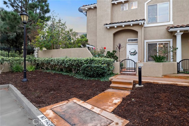 11549 Treeview Court photo 2