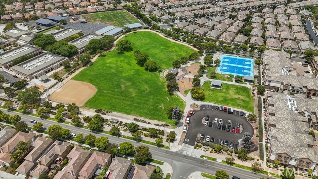 Detail Gallery Image 27 of 35 For 1888 Caminito Treviana, Chula Vista,  CA 91913 - 2 Beds | 2/1 Baths