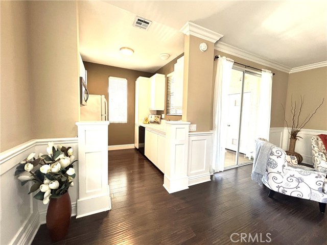 Detail Gallery Image 11 of 29 For 10824 Sabre Hill Dr, San Diego,  CA 92128 - 1 Beds | 1 Baths